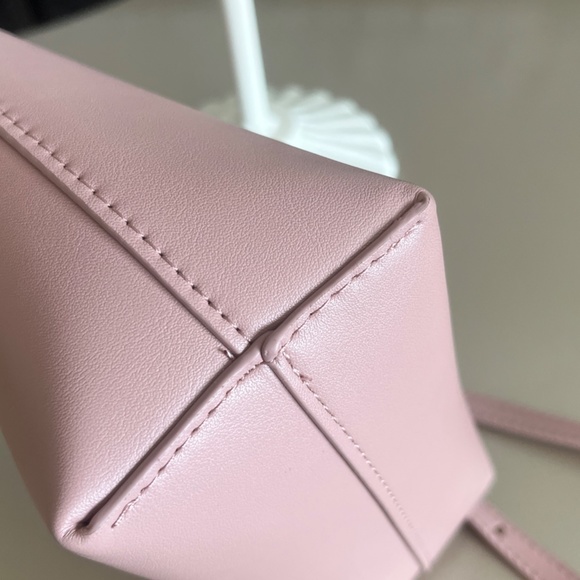 Samara Medium Blush Shoulder Bag - Picture 5 of 13